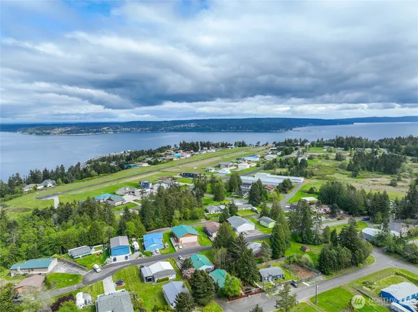 $400,000 | 361 Salal Way, Sequim, WA 98382