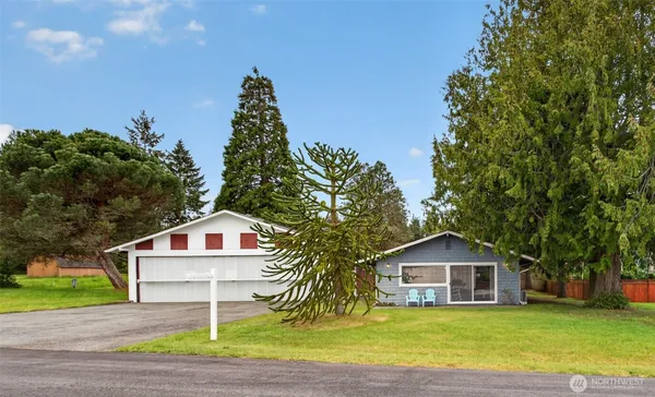 $400,000 | 361 Salal Way, Sequim, WA 98382