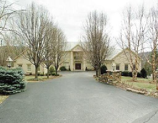 5332 Fox Ridge Road Southwest Roanoke, VA 24018 - Photo 1 of 5 Listing Photo