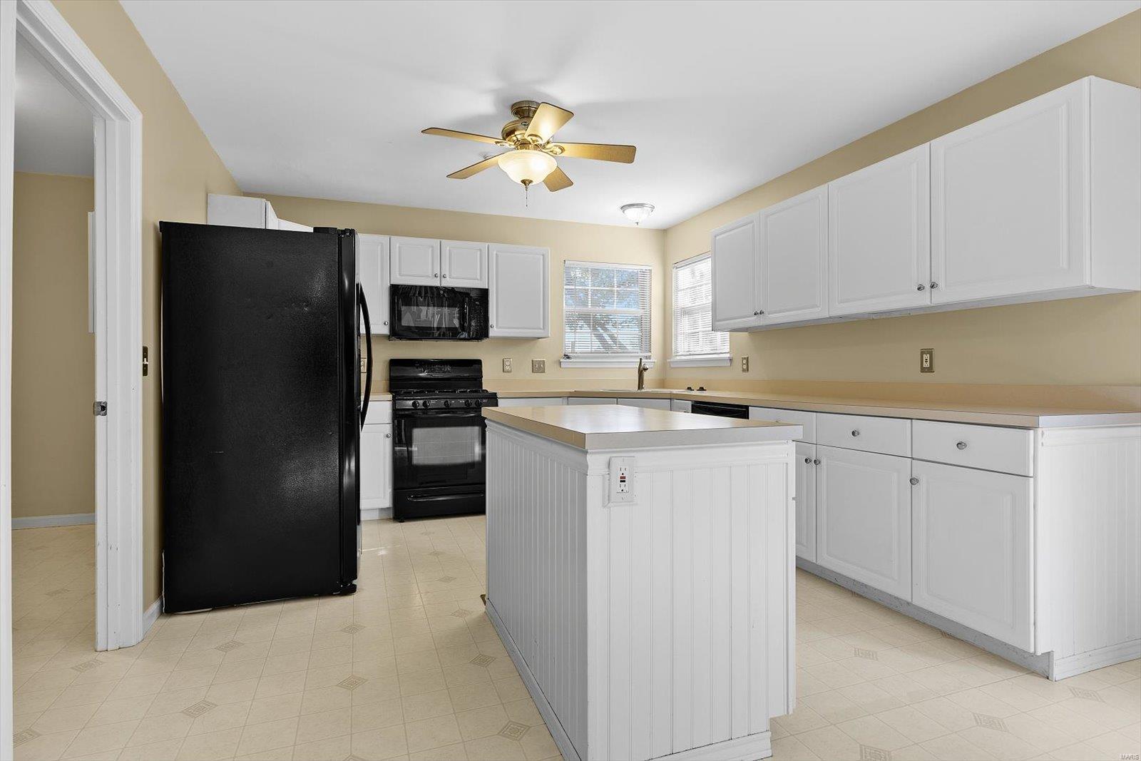 437 Deer Creek Road O'Fallon, IL 62269 - Photo 13 of 42 Gallery Image 13