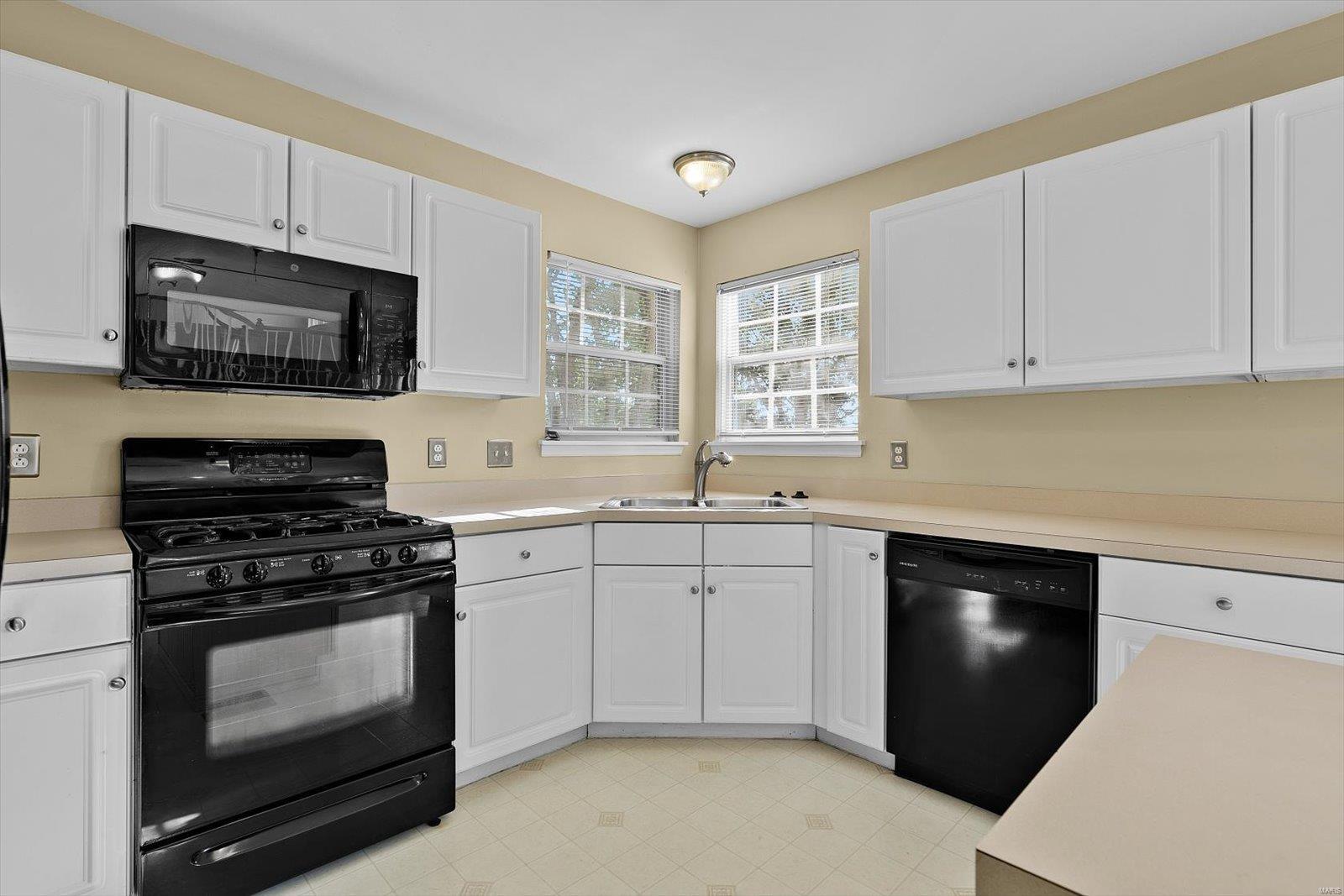 437 Deer Creek Road O'Fallon, IL 62269 - Photo 15 of 42 Gallery Image 15