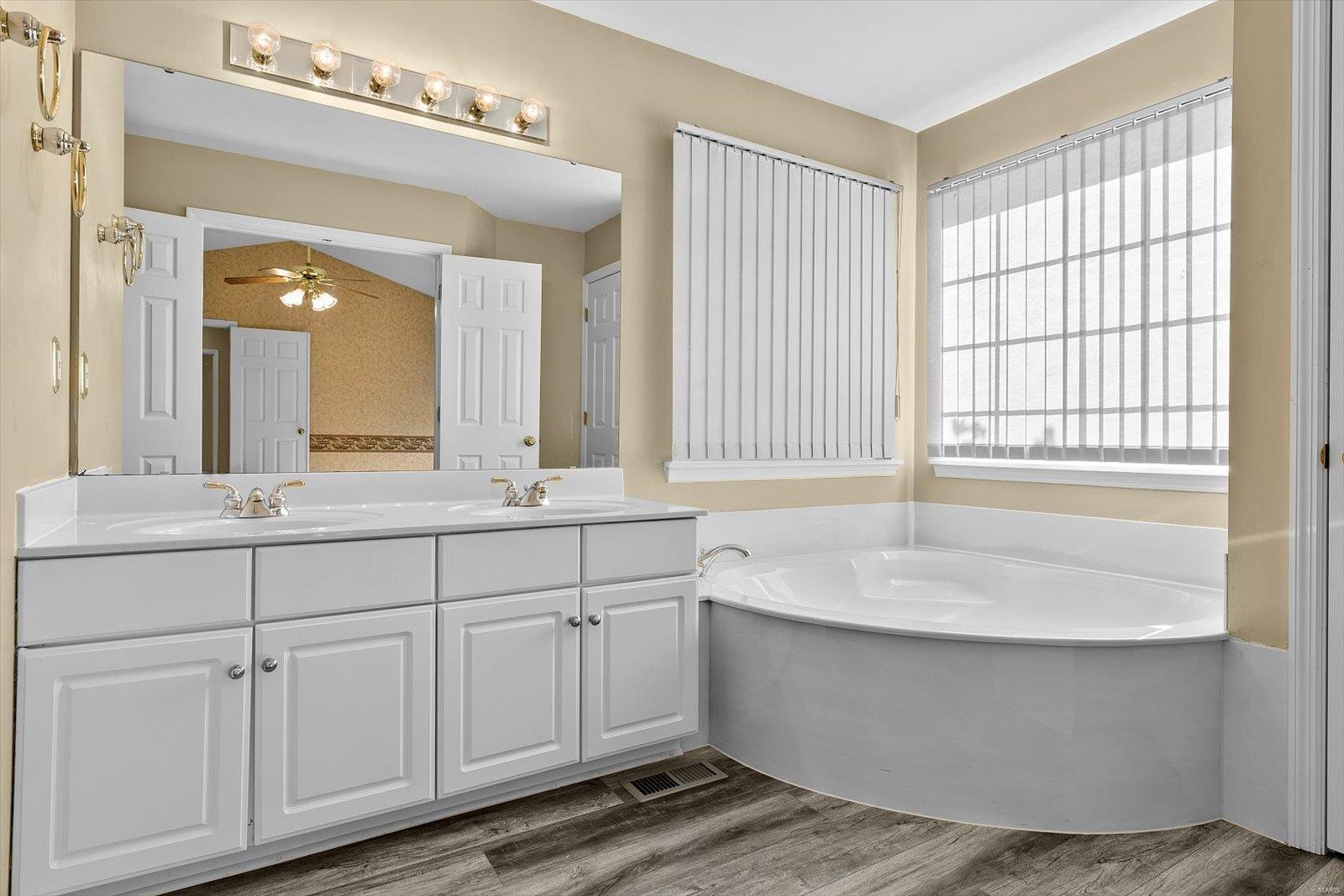 437 Deer Creek Road O'Fallon, IL 62269 - Photo 22 of 42 Gallery Image 22
