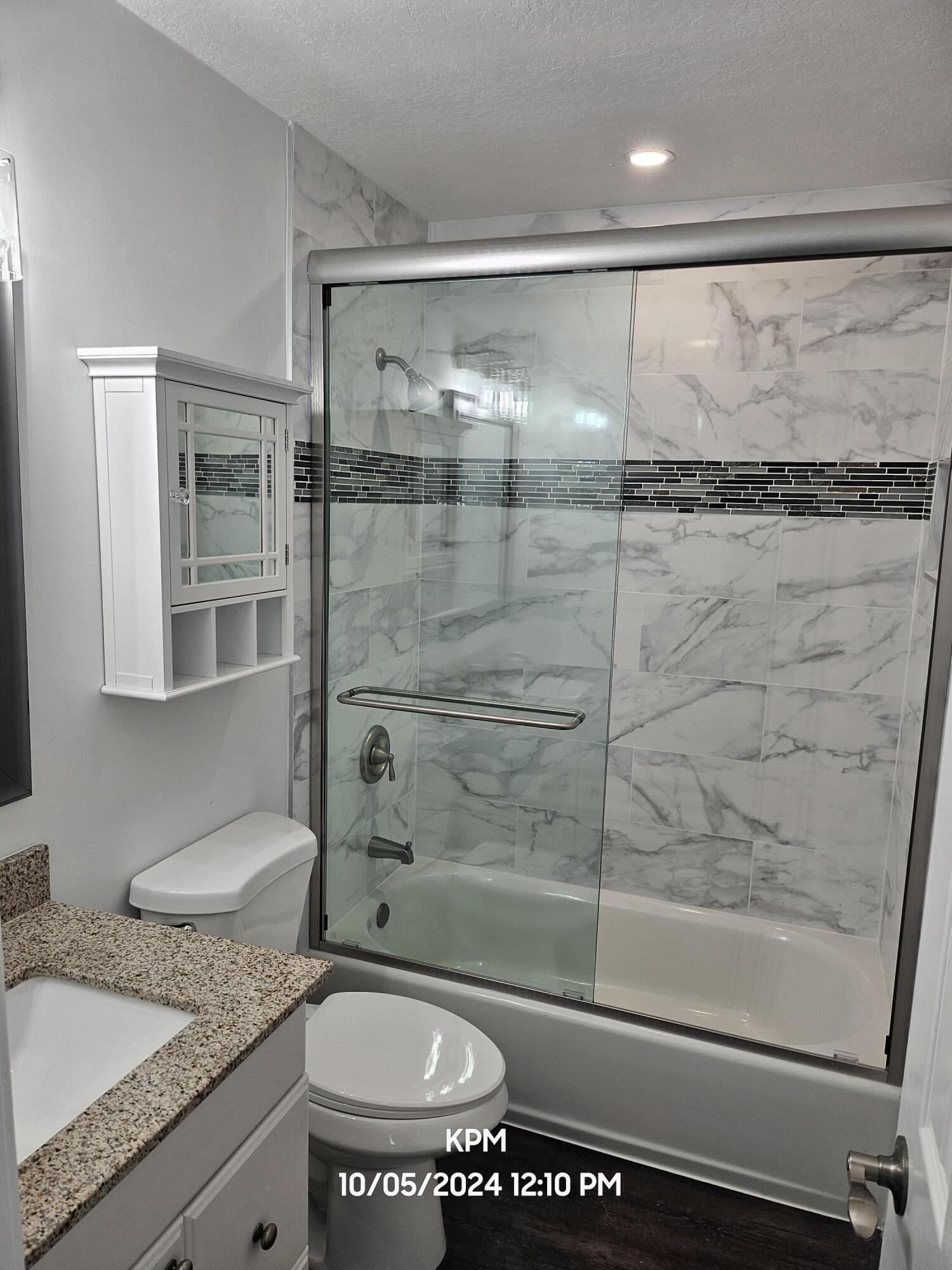 105 Wingate Drive Jupiter, FL 33458 - Photo 16 of 43 front bath