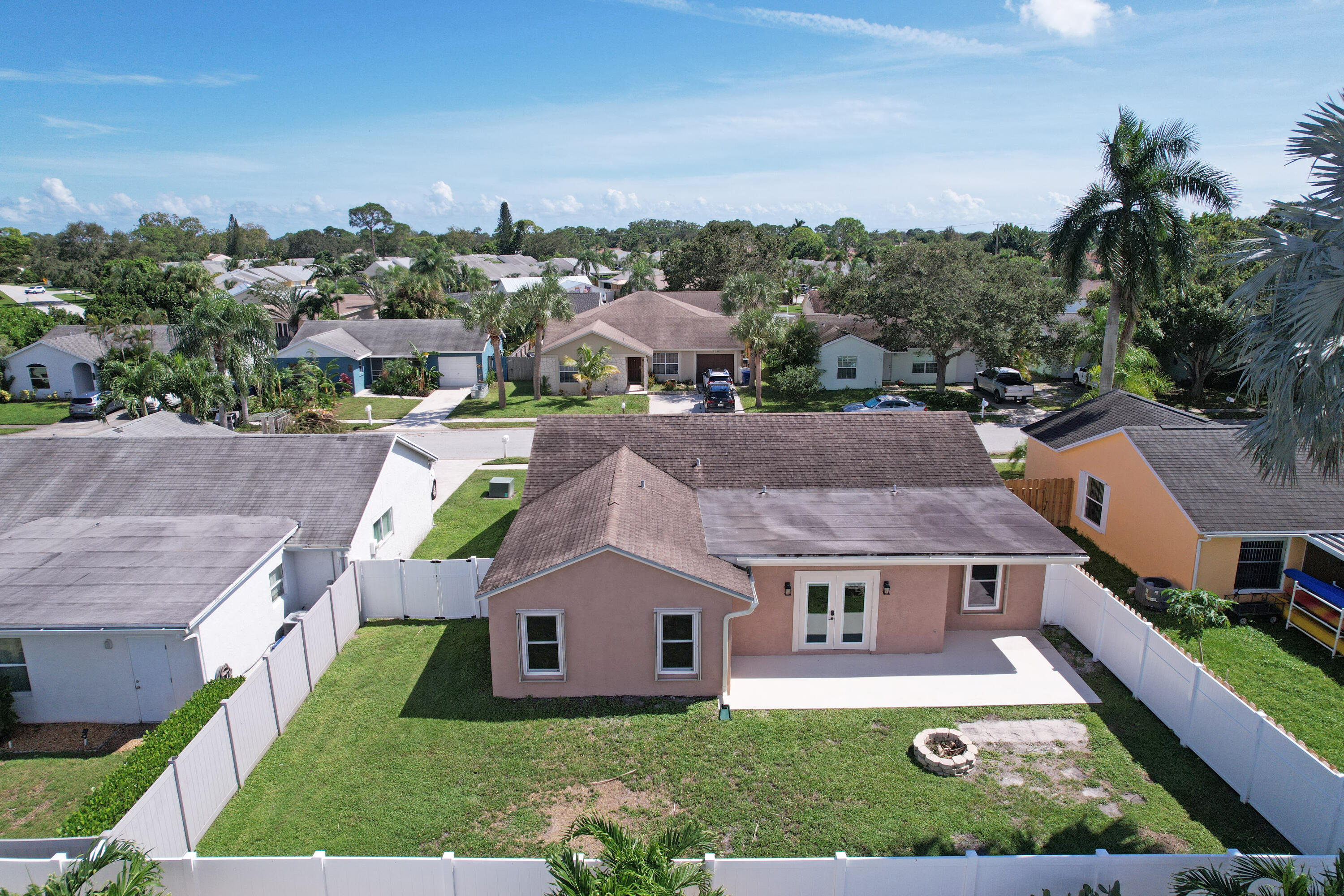 105 Wingate Drive Jupiter, FL 33458 - Photo 5 of 43 05_Aerial5