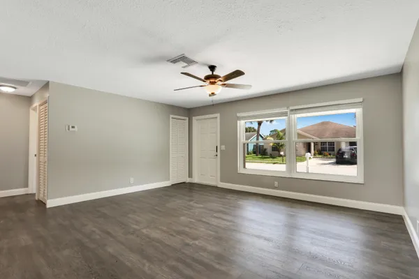 $3,500 | 105 Wingate Drive, Jupiter, FL 33458