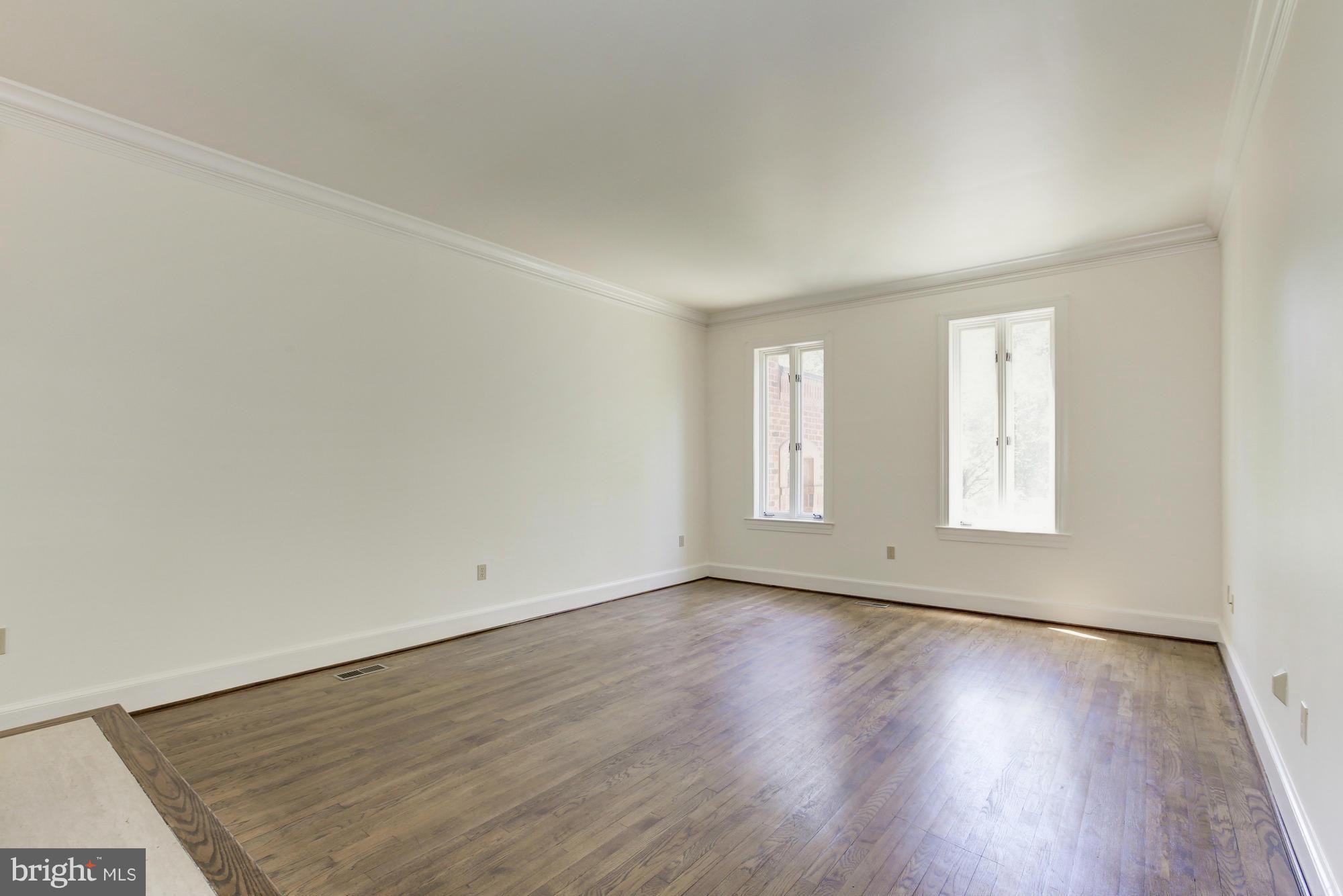 3986 Georgetown Court Northwest Washington, DC 20007 - Photo 6 of 26 Living Room