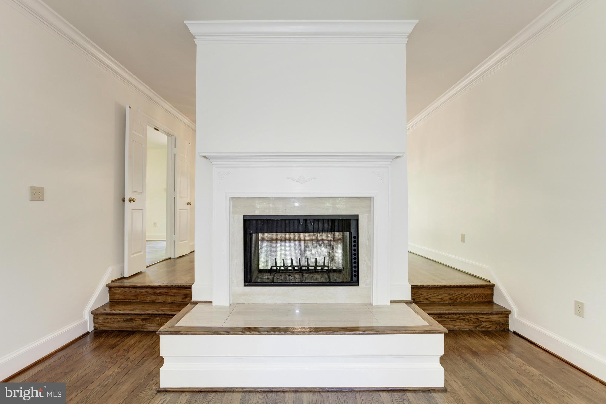 3986 Georgetown Court Northwest Washington, DC 20007 - Photo 8 of 26 Living Room