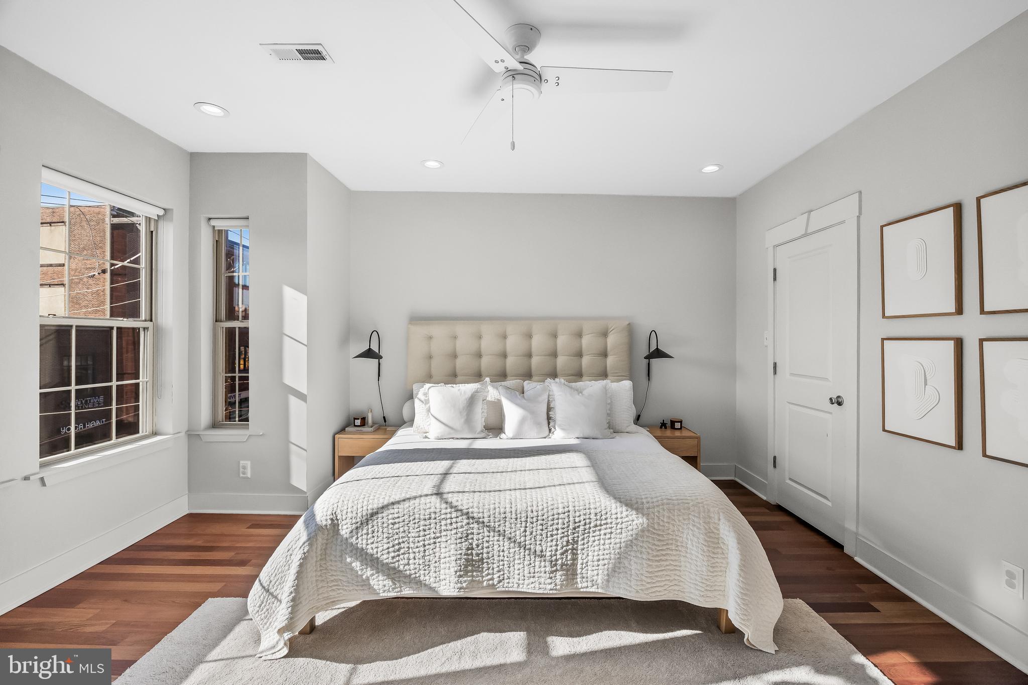 1627 Fairmount Avenue, Unit B Philadelphia, PA 19130 - Photo 27 of 46 a bedroom with a bed and a window