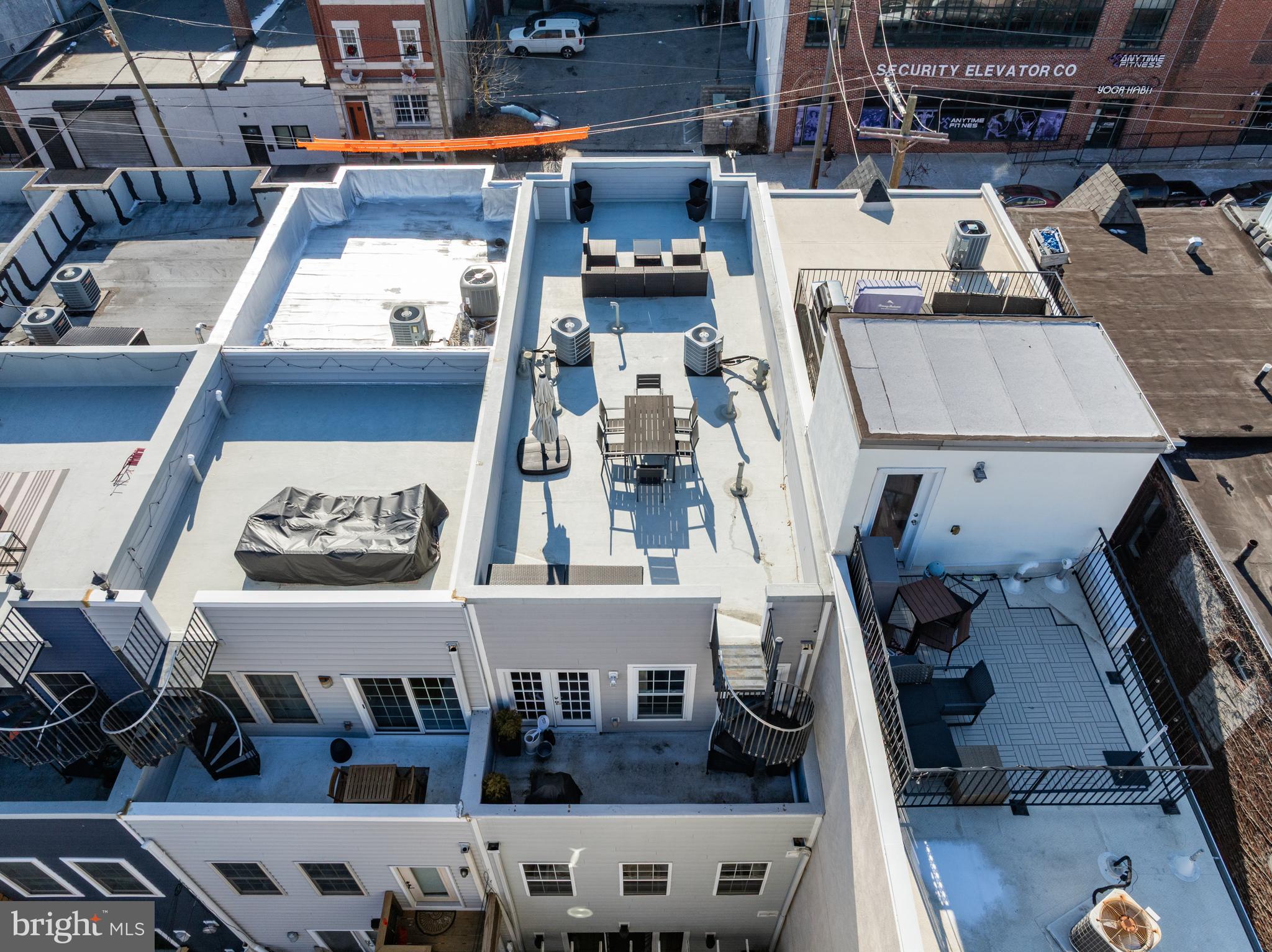 1627 Fairmount Avenue, Unit B Philadelphia, PA 19130 - Photo 43 of 46 a view of roof