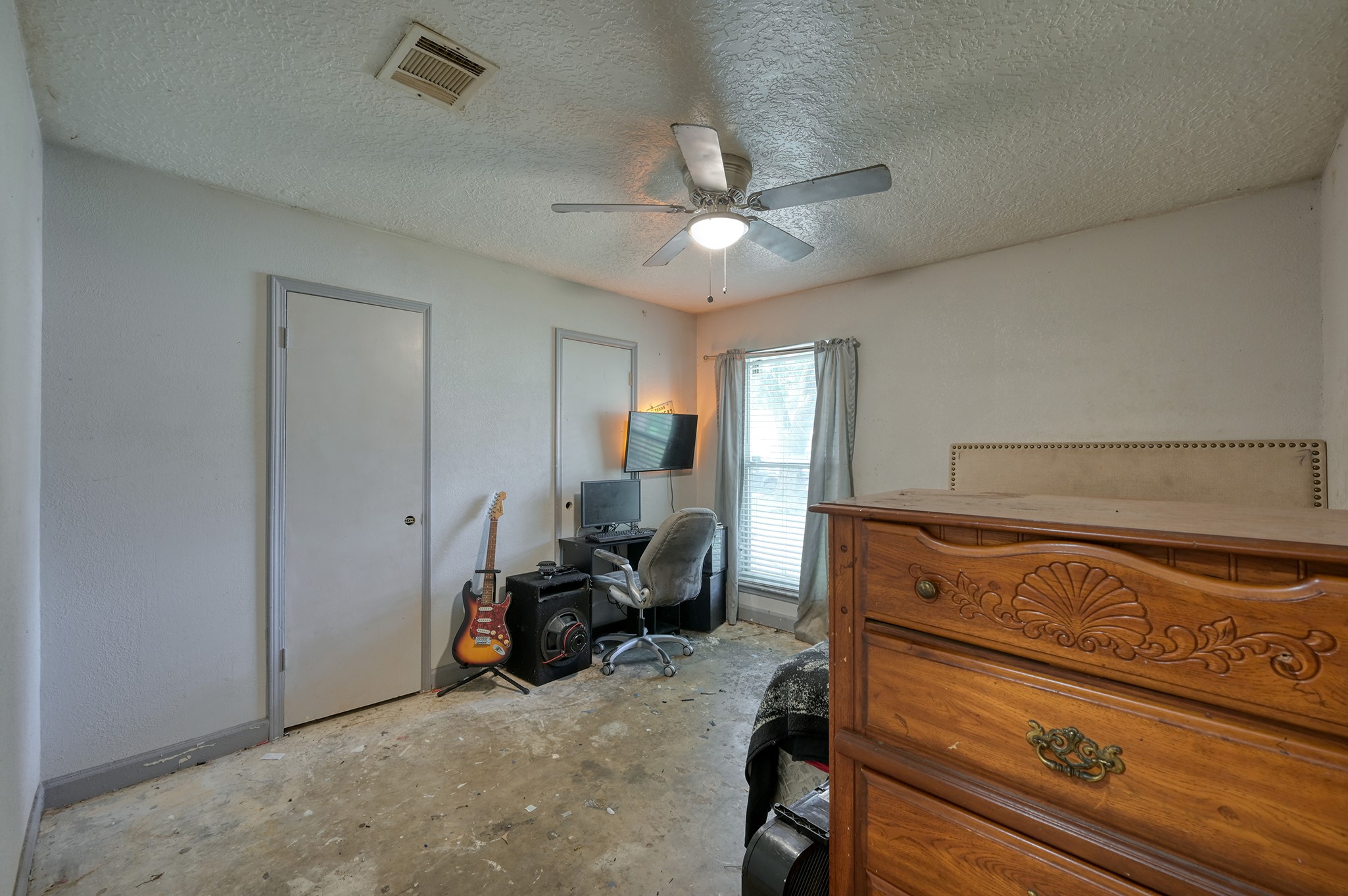25410 Pepper Ridge Lane Spring, TX 77373 - Photo 20 of 28 Secondary bedroom #2