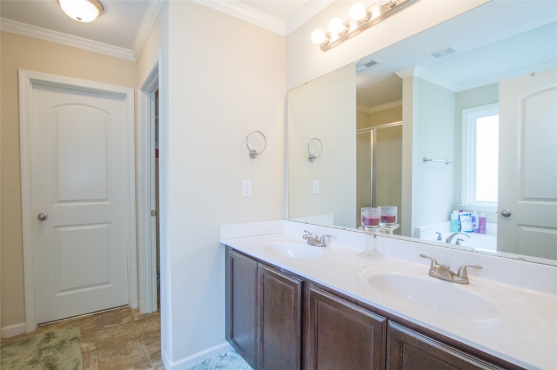 109 Gallant Lane, Unit ANDERSON Anderson, SC 29621 - Photo 28 of 36 Master Bathroom - double sinks