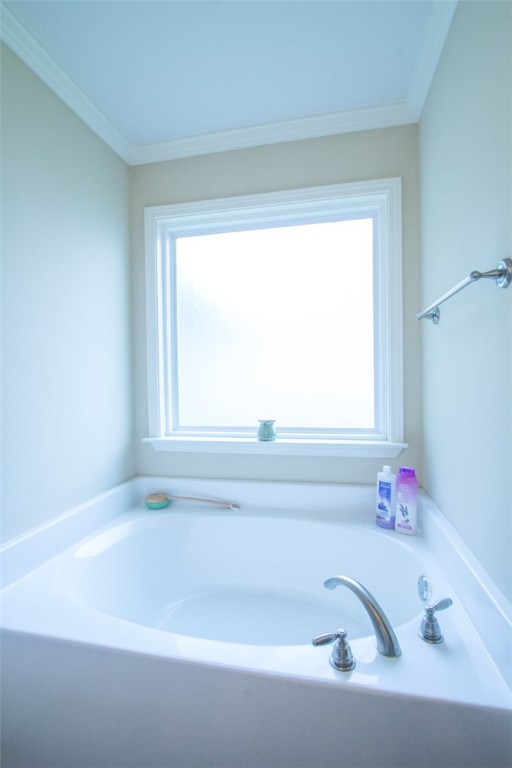109 Gallant Lane, Unit ANDERSON Anderson, SC 29621 - Photo 31 of 36 Master Bathroom Tub
