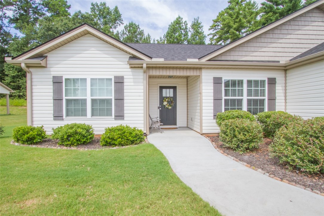109 Gallant Lane, Unit ANDERSON Anderson, SC 29621 - Photo 4 of 36 View of front porch and door
