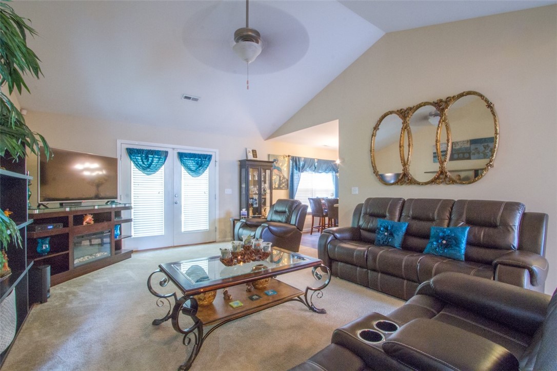 109 Gallant Lane, Unit ANDERSON Anderson, SC 29621 - Photo 6 of 36 Family room
