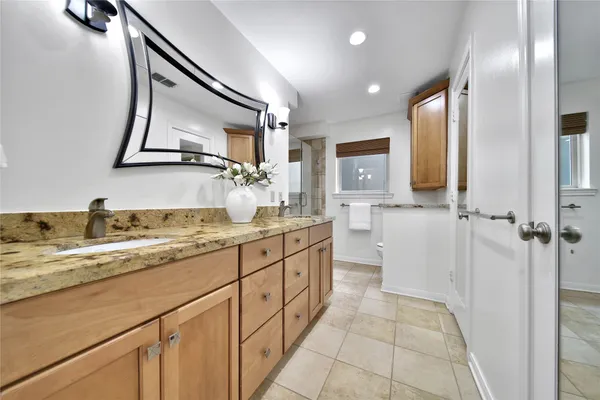 $495,000 | 1362 Bullock Lane, Houston, TX 77055