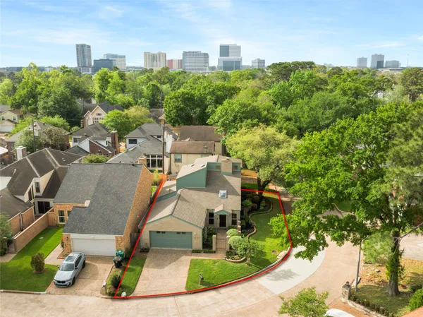 $495,000 | 1362 Bullock Lane, Houston, TX 77055