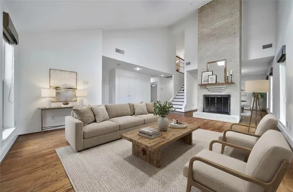 $495,000 | 1362 Bullock Lane, Houston, TX 77055