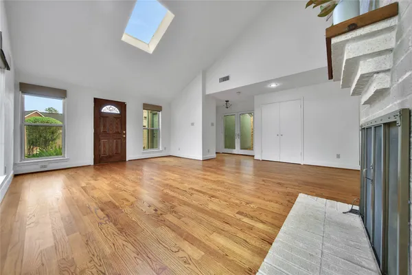 $495,000 | 1362 Bullock Lane, Houston, TX 77055