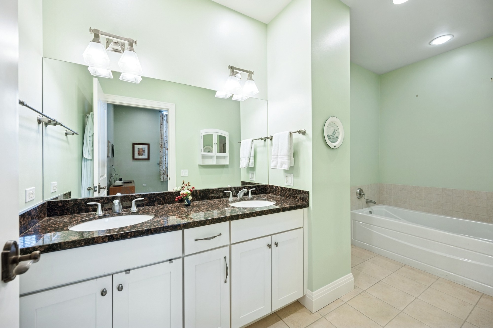 1041 Ridge Road, Unit 315 Wilmette, IL 60091 - Photo 12 of 20 Gallery Image 12