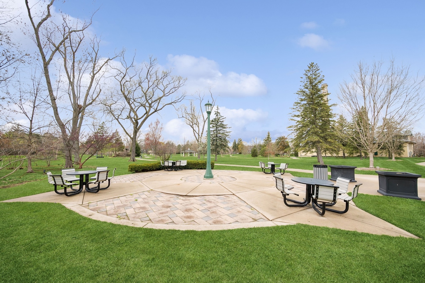 1041 Ridge Road, Unit 315 Wilmette, IL 60091 - Photo 18 of 20 Gallery Image 18