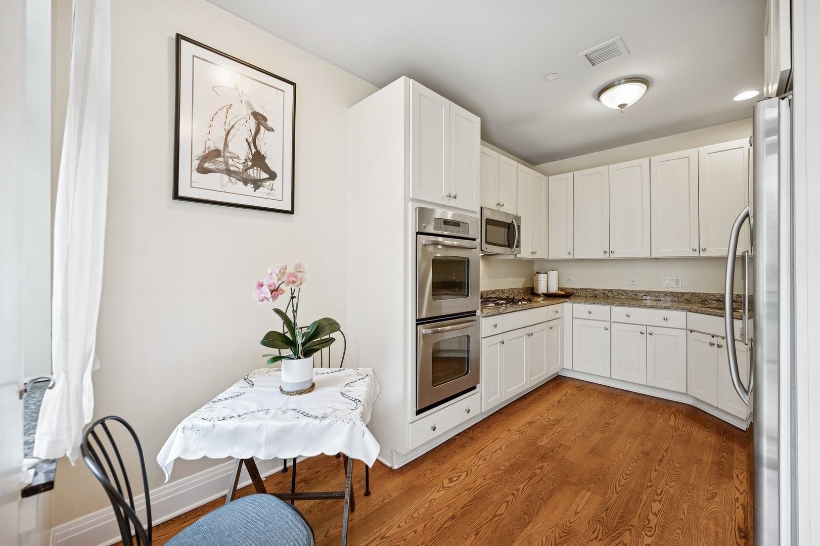 1041 Ridge Road, Unit 315 Wilmette, IL 60091 - Photo 6 of 20 Gallery Image 6