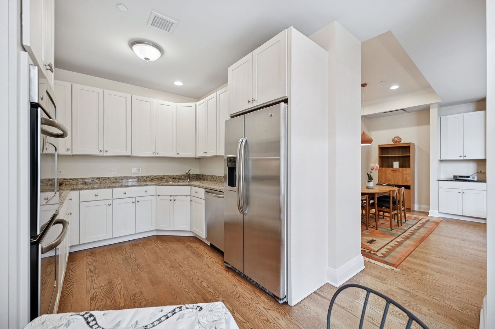 1041 Ridge Road, Unit 315 Wilmette, IL 60091 - Photo 7 of 20 Gallery Image 7