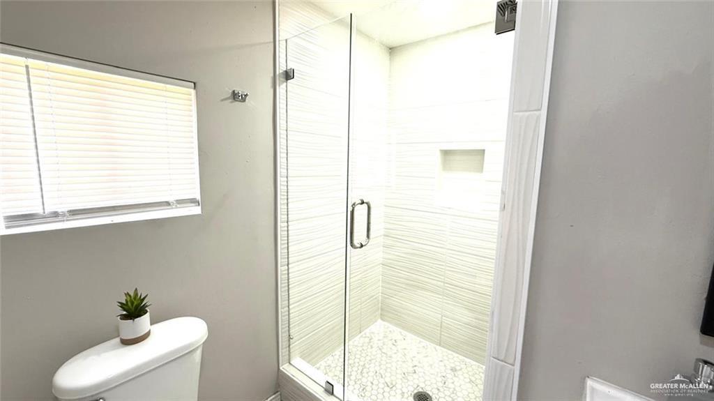 1415 Thompson Road Edinburg, TX 78542 - Photo 6 of 10