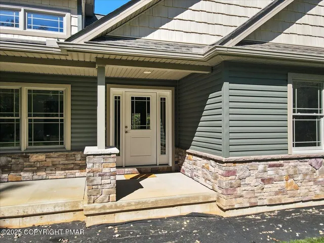 $786,431 | 154 Sterner Run Road, Kunkletown, PA 18058