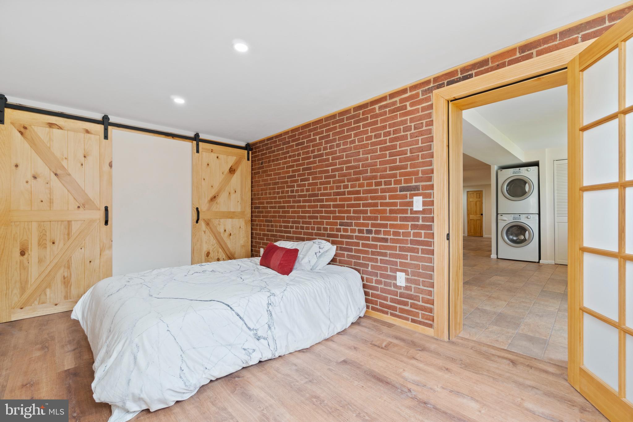 441 21st Street Northeast, Unit B Washington, DC 20002 - Photo 23 of 23 Two sliding barn door closets
