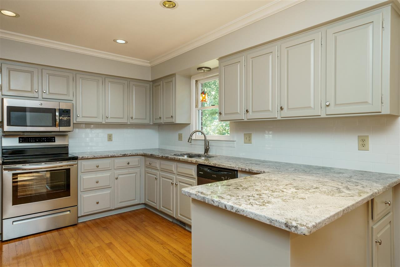 8520 Seagate Drive Raleigh, NC 27615 - Photo 8 of 25 Photo 8
