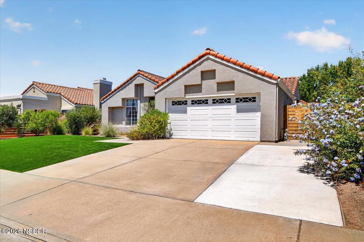 1513 Woodmere Road Santa Maria, CA 93455 - Photo 43 of 47 Extended drive space