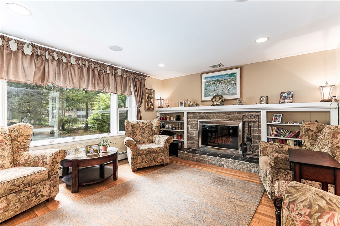 529 Shippeetown Road East Greenwich, RI 02818 - Photo 7 of 46