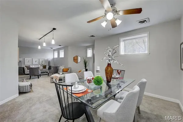 $1,900 | 4256 Maryland Avenue, Unit LLE, St. Louis, MO 63108