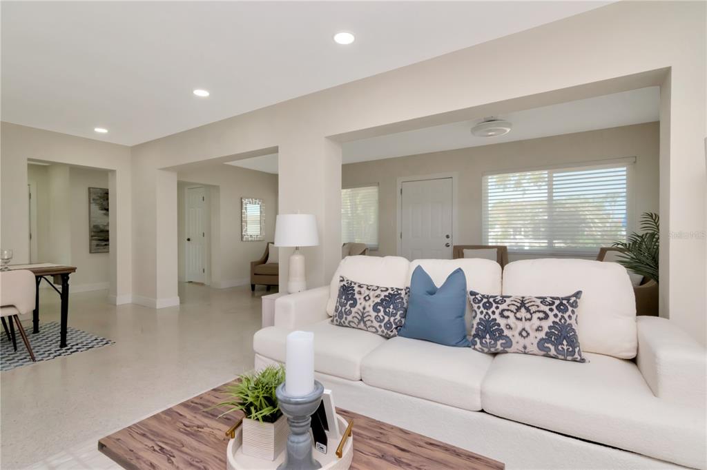 106 Steven Street Ruskin, FL 33570 - Photo 16 of 38