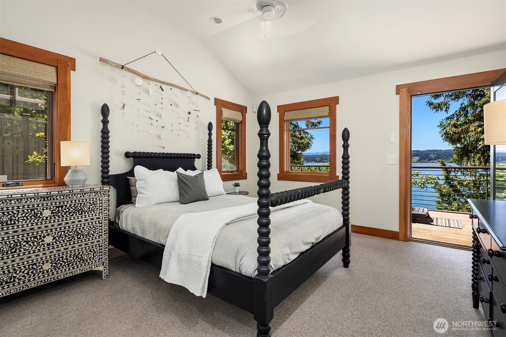 4174 Beach Drive Freeland, WA 98249 - Photo 18 of 38