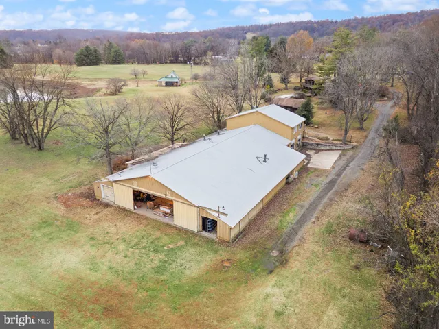 $1,400,000 | 7099 Glen Curtiss Lane, Warrenton, VA 20187