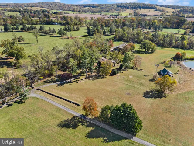 $1,400,000 | 7099 Glen Curtiss Lane, Warrenton, VA 20187