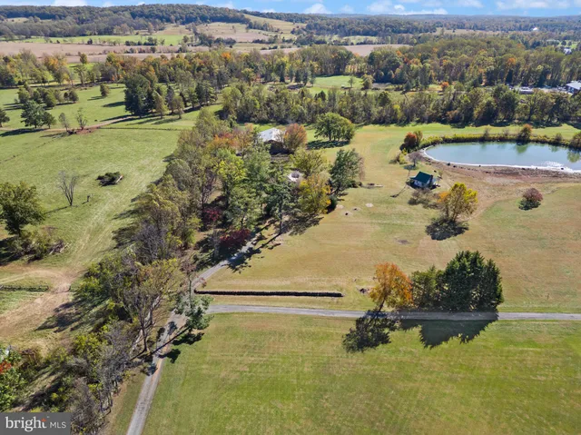 $1,400,000 | 7099 Glen Curtiss Lane, Warrenton, VA 20187