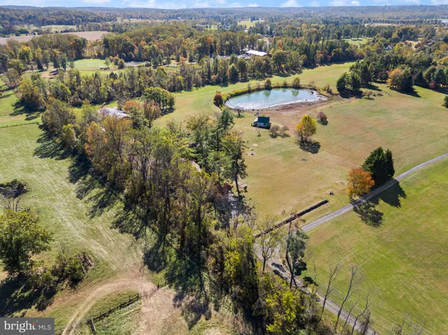 $1,400,000 | 7099 Glen Curtiss Lane, Warrenton, VA 20187