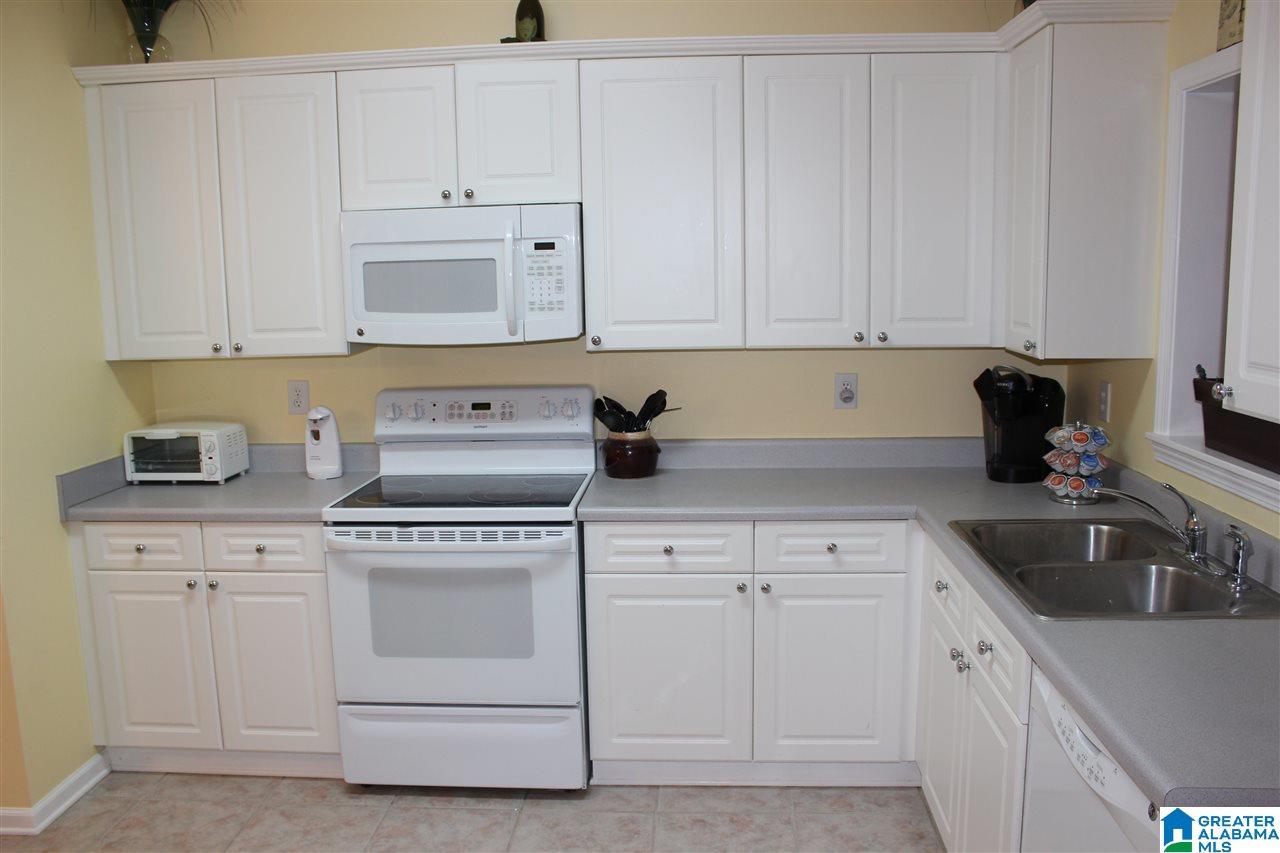 608 Parkside Circle Helena, AL 35080 - Photo 4 of 28
