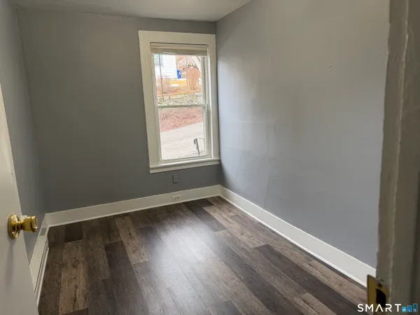 $1,495 | 112 Rockwell Street, Unit 1, Winchester, CT 06098