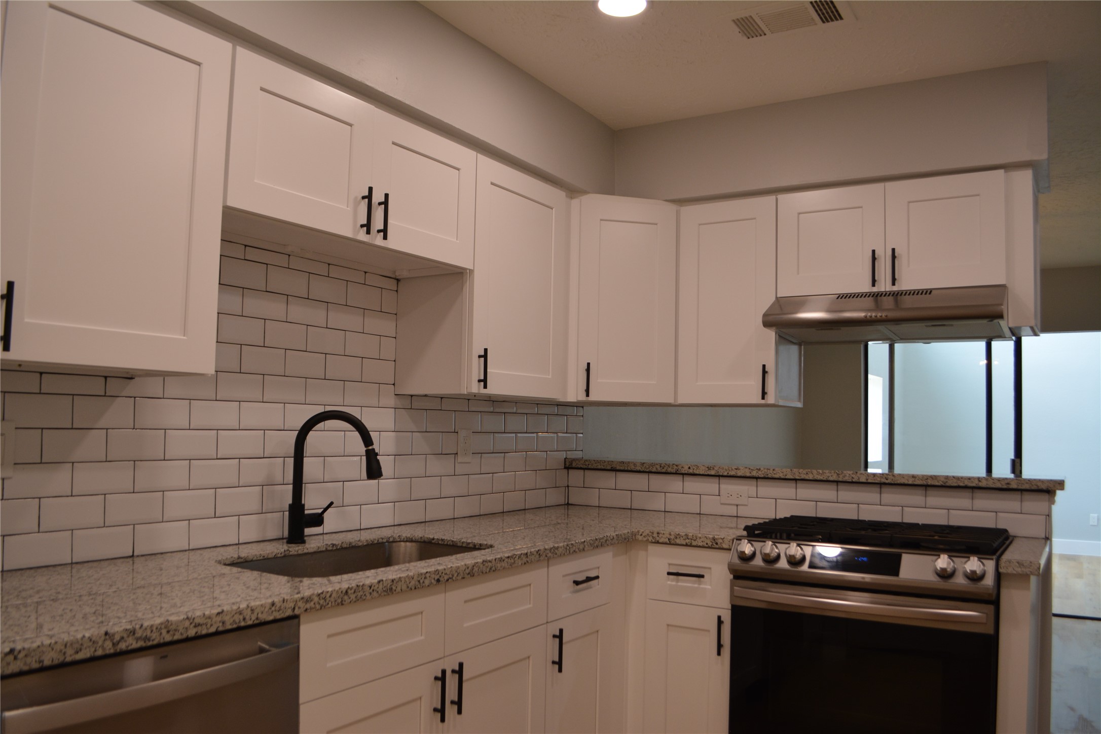 11526 South Kirkwood Road Houston, TX 77477 - Photo 16 of 26 Gallery Image 16