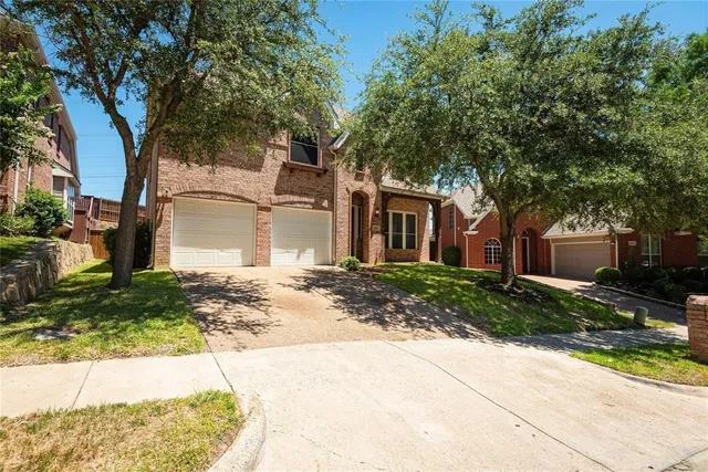 $3,000 | 1215 Nocona Drive, Irving, TX 75063