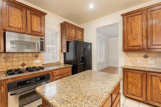 $3,000 | 1215 Nocona Drive, Irving, TX 75063