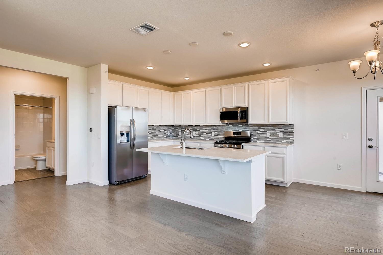 4569 Copeland Lane, Unit 101 Highlands Ranch, CO 80126 - Photo 4 of 15