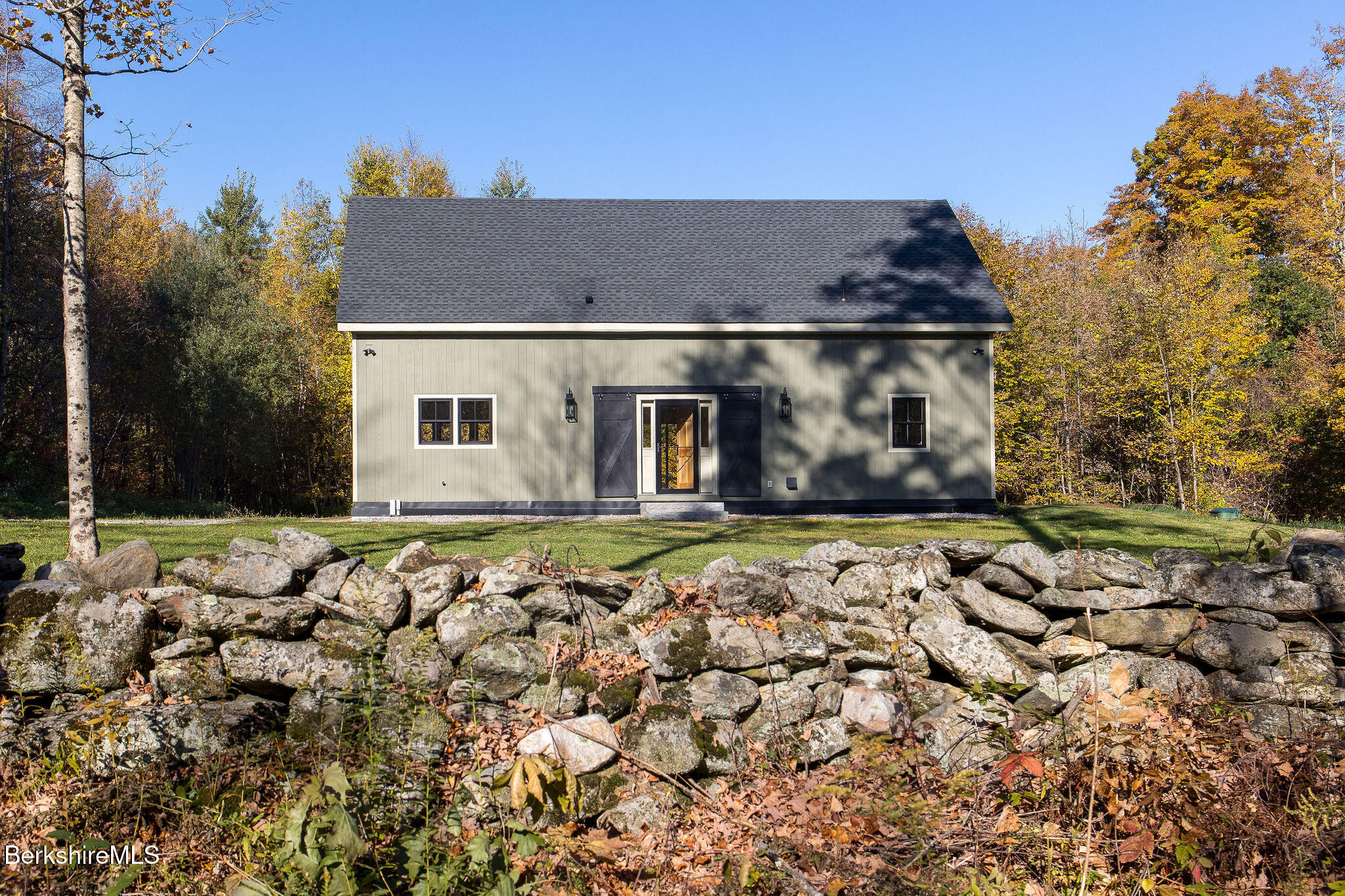 54 New Hartford Road Sandisfield, MA 01255 - Photo 1 of 46 exterior front