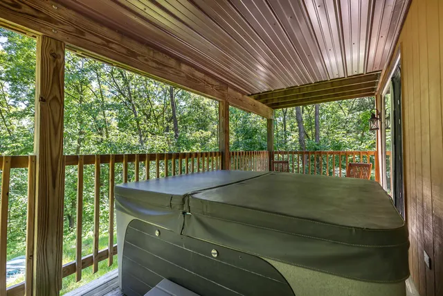 $349,900 | 3 Briarwood Trail, Galena, IL 61036