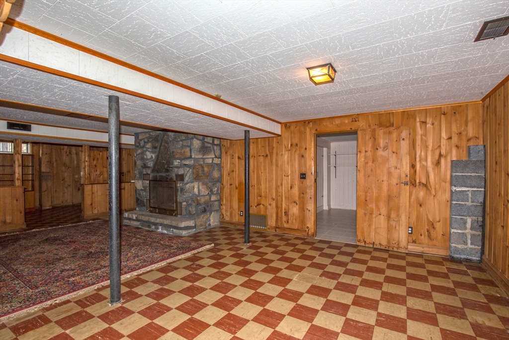 104 D Four Bridges Road Somers, CT 06071 - Photo 30 of 40 a view of a hallway
