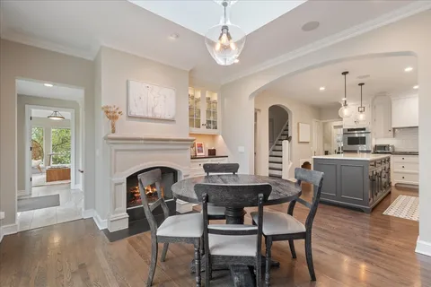 $2,200,000 | 599 Woodlawn Avenue, Glencoe, IL 60022