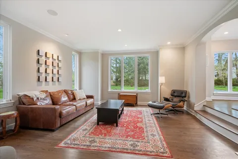 $2,200,000 | 599 Woodlawn Avenue, Glencoe, IL 60022